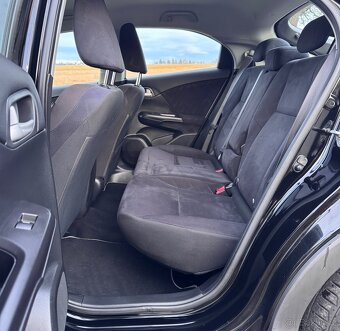 Honda Civic 2.2i-DTEC 110KW r.v 9/2013 naj 138.tkm - 17