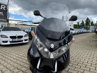 Suzuki Burgman 200G 13,5 KW MALÉ KM - 17