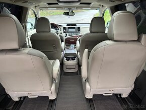 Sienna 3.5 V6 4WD automat 7 místné DPH sleva 50 000 Kč - 17