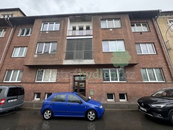 Prodám bytovou jednotku v cihlové zástavbě se zahradou - ihn - 17