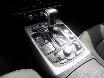 Audi A6 3.0 TDI 150 KW AVANT 4X4 PANORAMA - 17