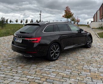 Škoda Superb 2.0 Tdi Laurin & Klement 1. majitel ČR 2021 DPH - 17