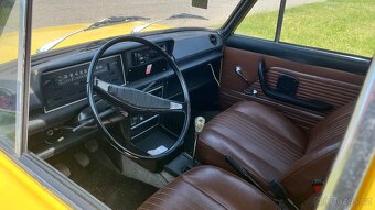 Fiat 125p (1978) – veterán, plně pojízdný, STK - 17