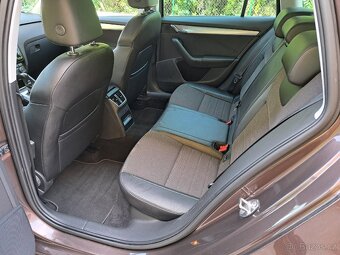 Škoda Octavia III Combi 1,4 TSI LED,Xenon,Navi,Keyless,Webas - 17