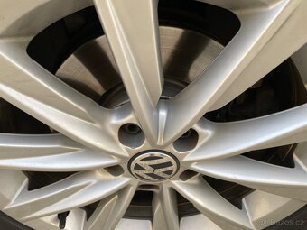 VW TIGUAN 2,0TDI 103KW 2014 SPORT 4X4 139TKM 1 MAJITEL - 17