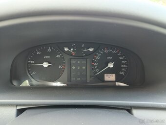 Renault laguna 1.9 dtii 74 kW r.v.2004 - 17