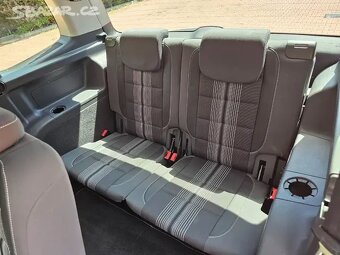 VW Touran 2.0 TDI 103kW,DSG,7.Míst,2014,Tažné,Navi,Panorama. - 17