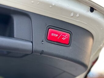 Mercedes Benz GLA220 4MATIC - 17