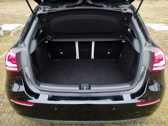 MB A180, 07/2019, 1,3 benzín 100 kW, 2. majitel - 17
