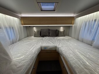 ADRIA CORAL XL 660 SL, 180 PS, AKČNÍ CENA, Alkovna - 17