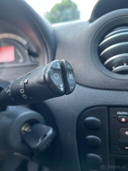 Prodám Citroën C3 1.4i, r. v. 2004 –Garážovano - 17