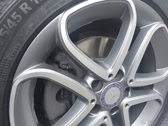 Mercedes-Benz A180 benzín r.v. 2014, nájezd 127 tis.km - 17