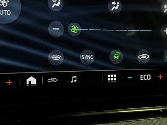 Škoda Enyaq iV, 80x 150kW Loft rv.3/2023 najeto 57tis km - 17