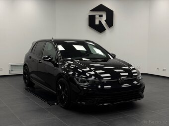 Volkswagen Golf 8 R Performance Akrapovič - 17