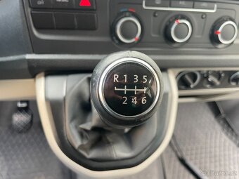 Volkswagen Transporter T6 2,0TDi 110kW LONG 8míst - 17