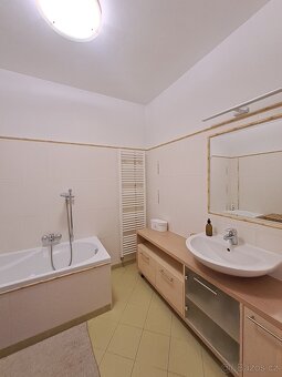 Prodej bytu 4+kk s terasou 99 m² - 17