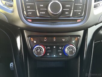 Opel Zafira 2.0 CDTi 96kW Sport 7.Míst. Tažné - 17