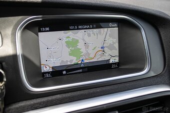 Volvo V40 D4 2.0L Drive-E Momentum - 17