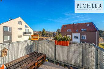 Prodej bytu 3+kk 76,2 m² s balkonem , vlastní parkovací stán - 17