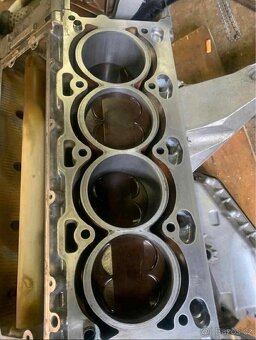 • BMW E60 545i V8 245kw • - 17