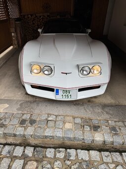 Cevrolet Corvette C3 V8 5,7 - 17
