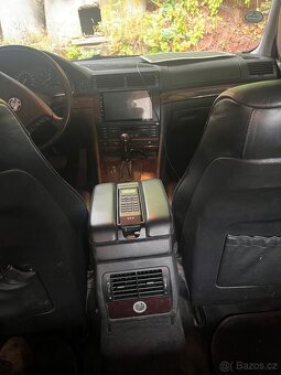 Prodám BMW 740i(96) 4.4L 210Kw - 17