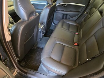 Volvo V70 2,0D4 120kW 5-tivalec 134000km - 17