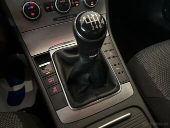 VW PASSAT VARIANT B7 2.0TDI 103KW COMFORT. LED TAŽNÉ NAVI - 17