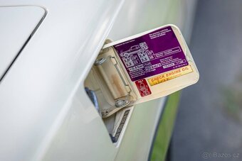 Mercedes-Benz 560 SL R107 - 17