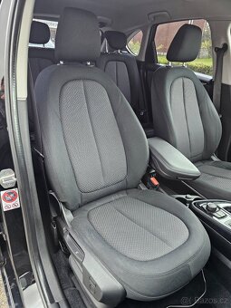 BMW 220D 140kW 2017 ACTIVE TOURER,VÝHŘEVY,SENZORY,TEMPOMAT - 17