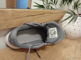 Nike dámské sportovní tenisky vel. 41 - 17