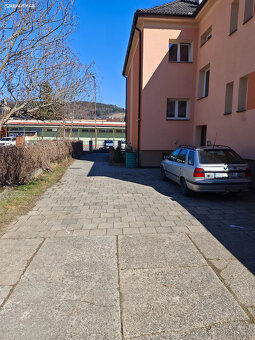 Pronájem bytu 2+1 55 m² Benátky, Vsetín - 17