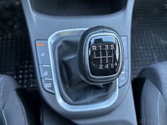 Hyundai i30 WG 1.5T-GDi 118kW SMART PLUS ZÁRUKA ČR - 17