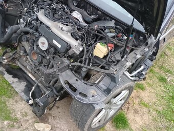 Prodám VW Touareg 7P 3.0 TDI 176kw - 17