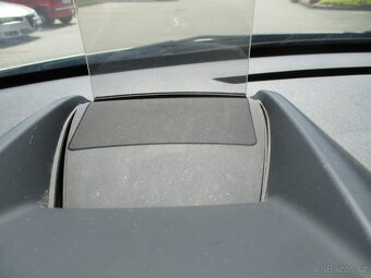 PEUGEOT 3008 Hybrid 4x4 Allure Pano HUD Navi LED - 17