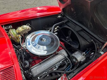 Chevrolet Corvette C2 Sting Ray - 17