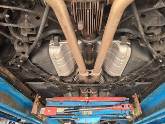 Prodám Nissan 370Z 241kW r.v. 2011, cabrio, manual. - 17