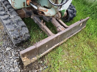 BAGR Volvo Pel Job EB150 - roztahovací podvozek, 1750 kg - 17