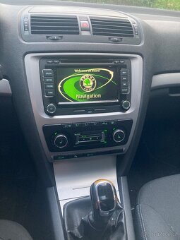 Prodám vůz Škoda Octavia II Combi 2.0TDI 103kw r.2011 - 17
