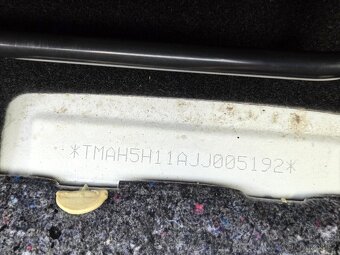 Hyundai i30 1.0T-GDi Trikolor Fastback - 17