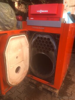Prodám  kotel na olej  124 Kw - 17