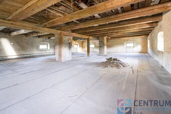 Prodej hospodářské usedlosti 450m2 - 17