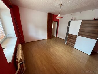 venkovský dům s prostornou stodolou - Záryby, Praha východ - 17