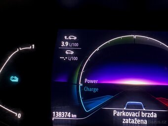 HYBRID R2022 Renault Arkana E-Tech 130t km LED světla LineAs - 17