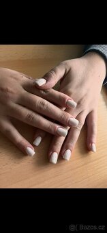 Kufřík s kompletní výbavou na nehtovou modeláž/gellak - 17