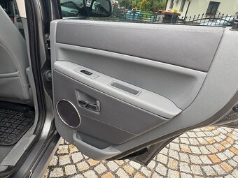 Jeep Grand Cherokee WH OVERLAND 5.7L V8 HEMI LPG - 17