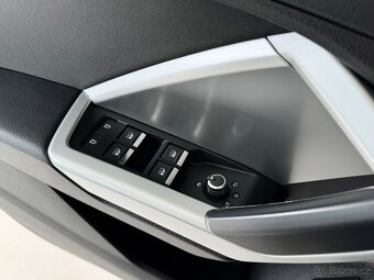 Audi Q3 40TFSI QUATTRO MatrixLED KeyLess - 17