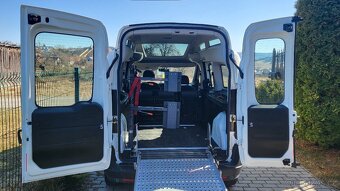 Fiat Doblo 1,6 88KW - 120k r,2021 rampa pre ZTP vozičkara - 17