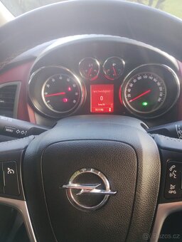 OPEL ASTRA J - 17