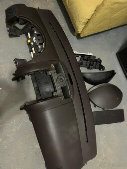 Díly interiéru Vw Touareg 7L - 17